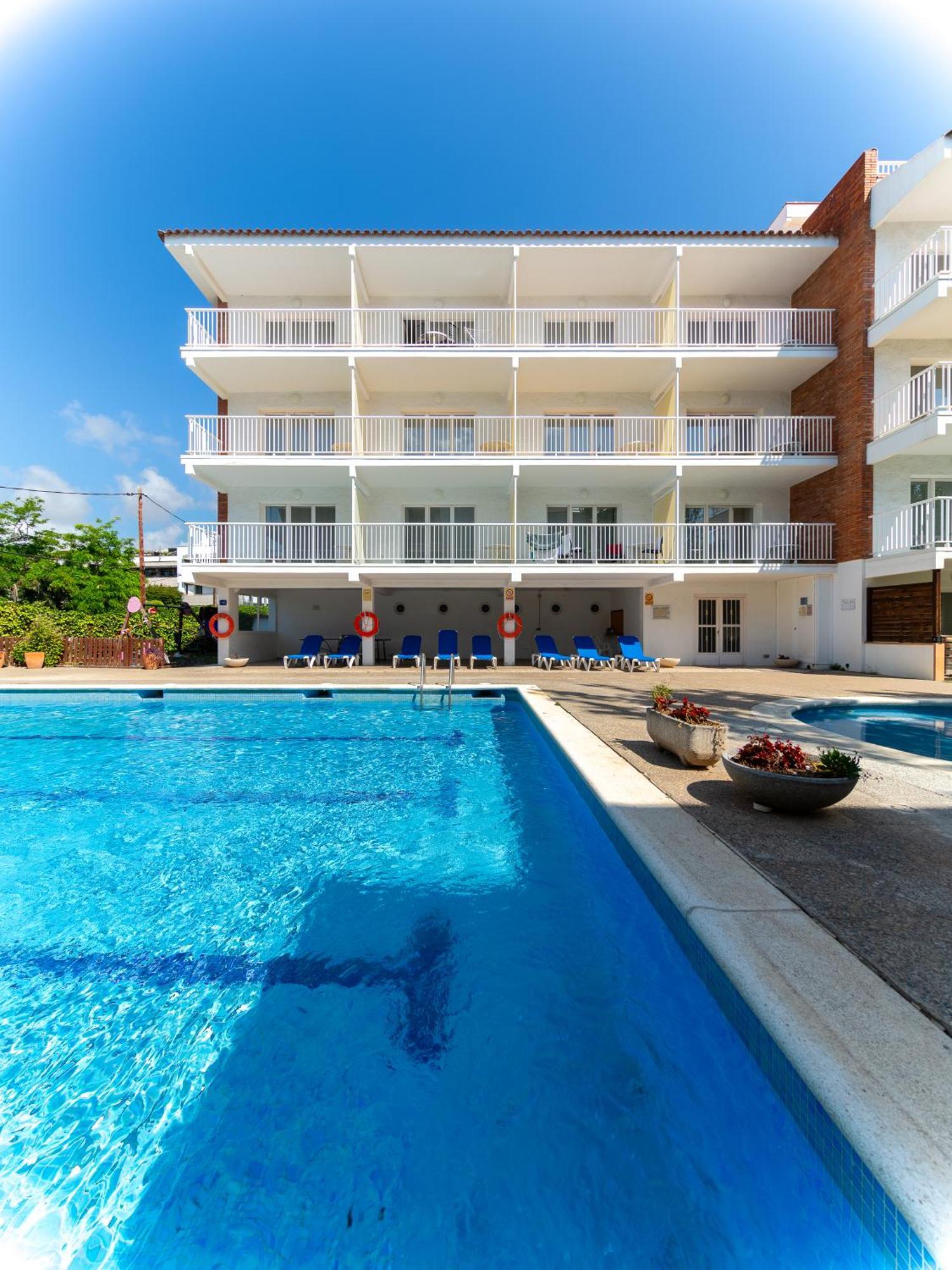 Apartamentos Sunway Amapola Sitges Exteriör bild
